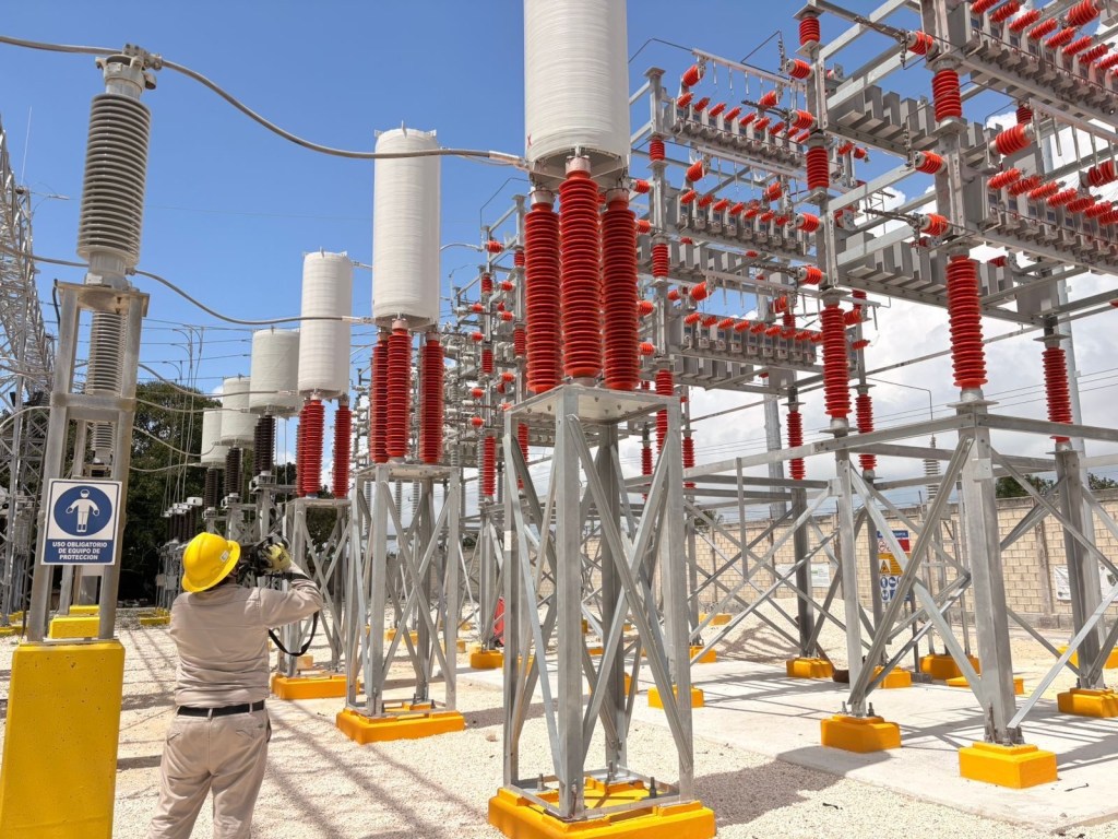 CFE refuerza transmisión eléctrica en la Península de Yucatán para mejorar&nbsp;servicio